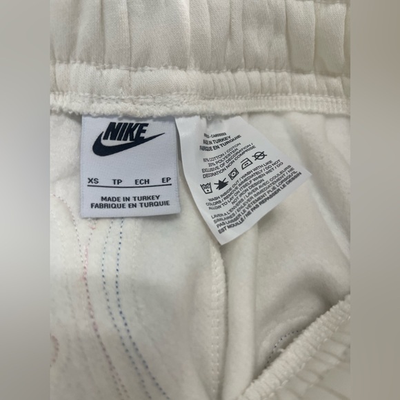 NWOT Nike Project U*phoria Fleece High Waisted Shorts Women Size XSmall - Picture 3 of 5